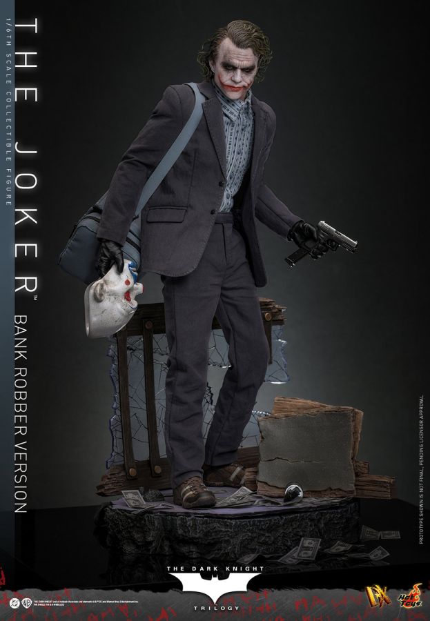 [Pre-Order] The Dark Knight - The Joker (Bank Robber Version) Sixth Scale Figure